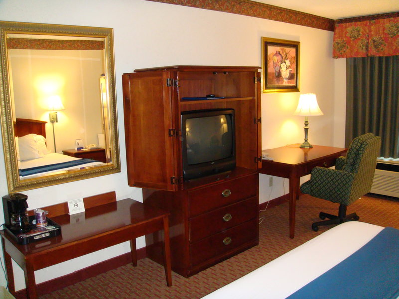 Holiday Inn Express - Garner, NC