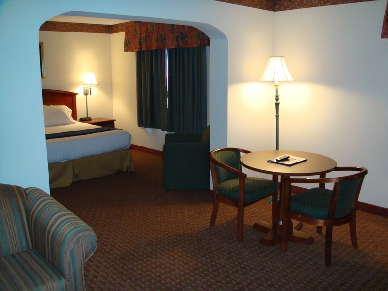 Holiday Inn Express - Garner, NC