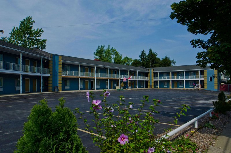 Travelodge Buffalo University District - Amherst, NY