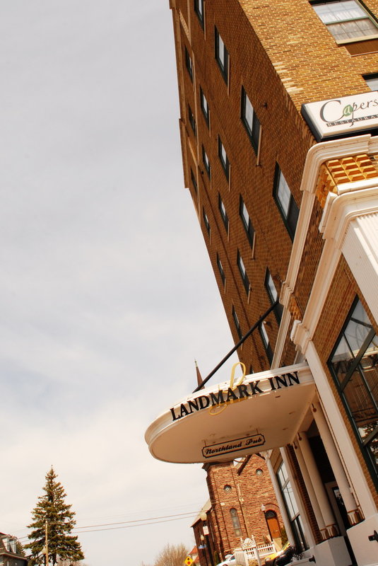 Landmark Inn - Marquette, MI
