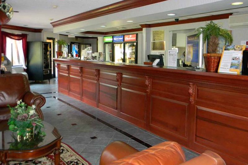 Econo Lodge - Egg Harbor Township, NJ