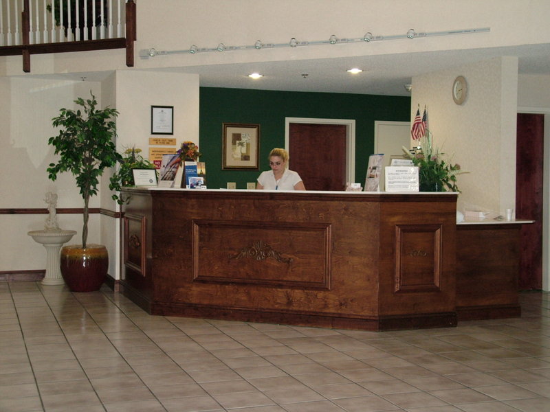 HOLIDAY INN EXPRESS-DAHLGREN - King George, VA