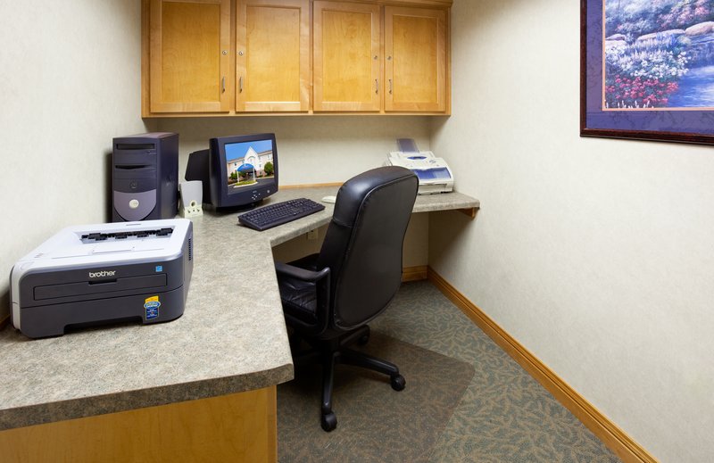 Candlewood Suites-Appleton - Hilbert, WI