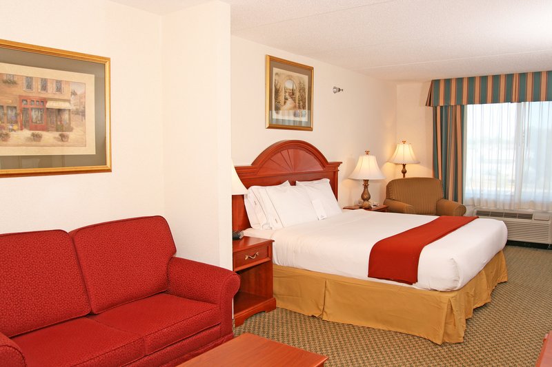 Holiday Inn Express & Suites WALTERBORO I-95 - Walterboro, SC