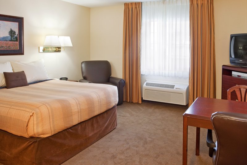 Candlewood Suites DETROIT-ANN ARBOR - Tecumseh, MI