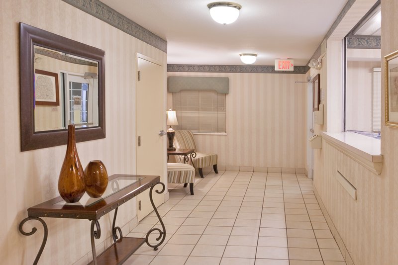 Candlewood Suites DETROIT-ANN ARBOR - Tecumseh, MI