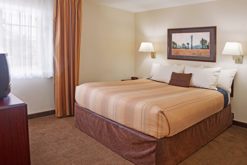 Candlewood Suites DETROIT-ANN ARBOR - Tecumseh, MI