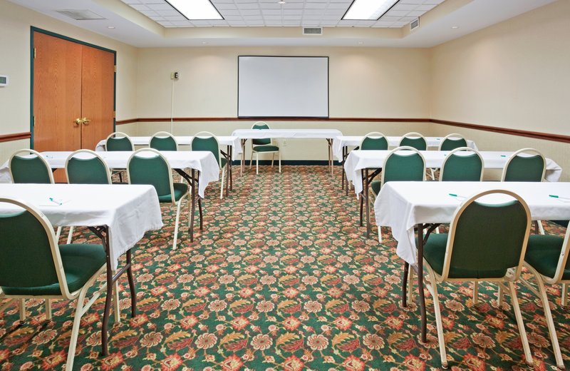Holiday Inn Hotel & Suites LA CROSSE - Hillsboro, WI