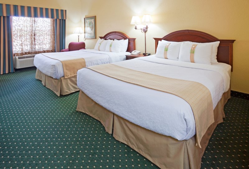 Holiday Inn Hotel & Suites LA CROSSE - Hillsboro, WI