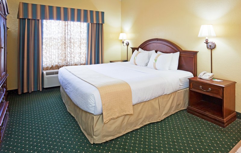 Holiday Inn Hotel & Suites LA CROSSE - Hillsboro, WI