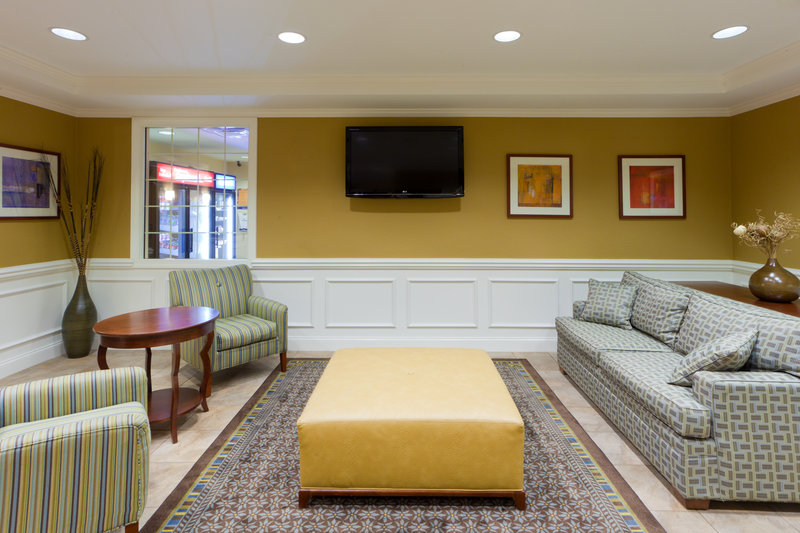 Candlewood Suites-Manassas - Woodbridge, VA