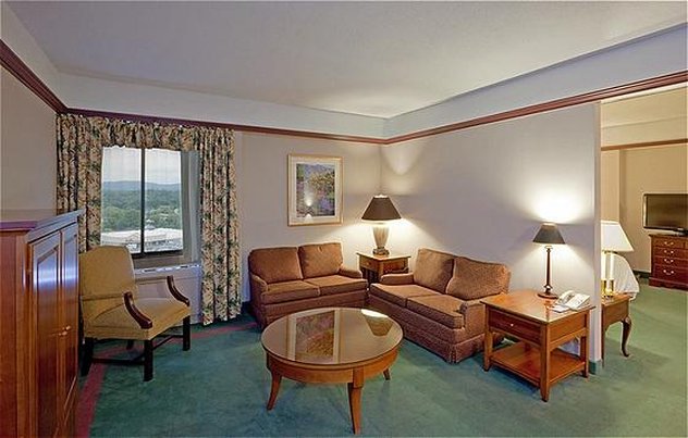 Crowne Plaza - Pittsfield, MA