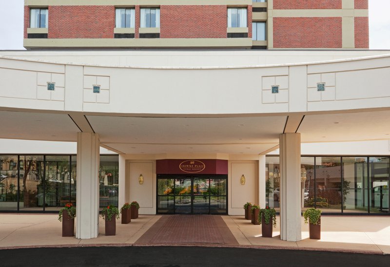 Crowne Plaza - Pittsfield, MA