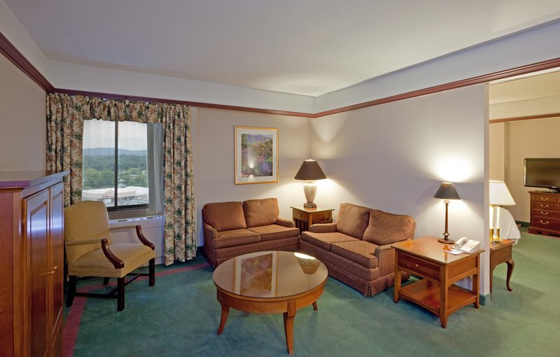 Crowne Plaza - Pittsfield, MA