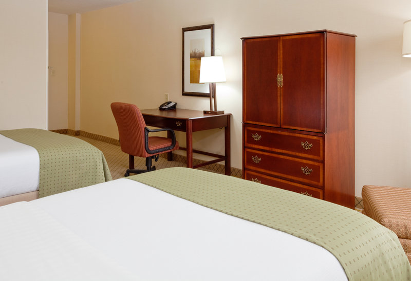 Holiday Inn RALEIGH (CRABTREE VALLEY MALL) - Raleigh, NC