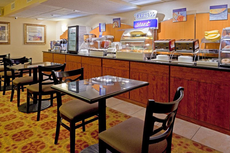 Holiday Inn Express RAMSEY-MAHWAH - Ramsey, NJ