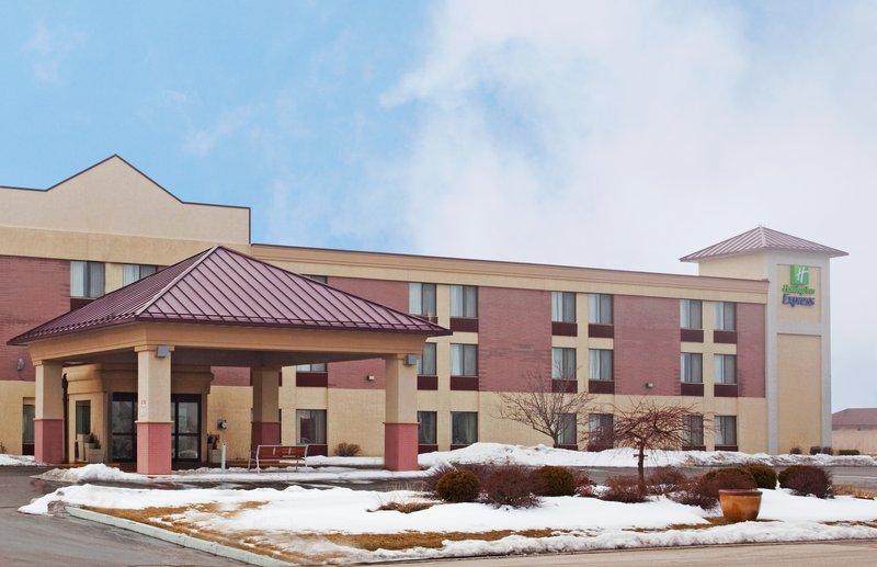 Holiday Inn Express RACINE AREA (I-94 AT EXIT 333) - Sturtevant, WI