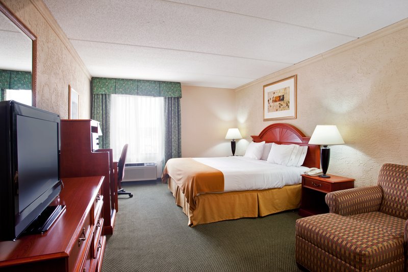 Holiday Inn Express RACINE AREA (I-94 AT EXIT 333) - Sturtevant, WI