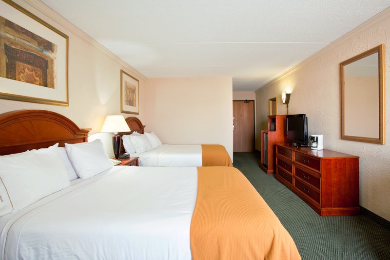 Holiday Inn Express RACINE AREA (I-94 AT EXIT 333) - Sturtevant, WI