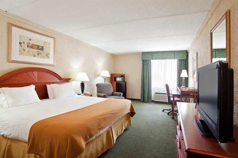 Holiday Inn Express RACINE AREA (I-94 AT EXIT 333) - Sturtevant, WI