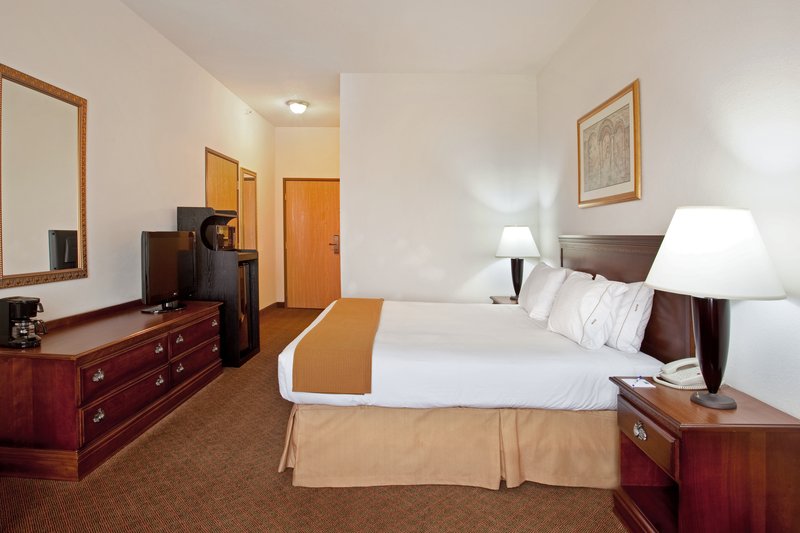 Holiday Inn Express - West Brooklyn, IL