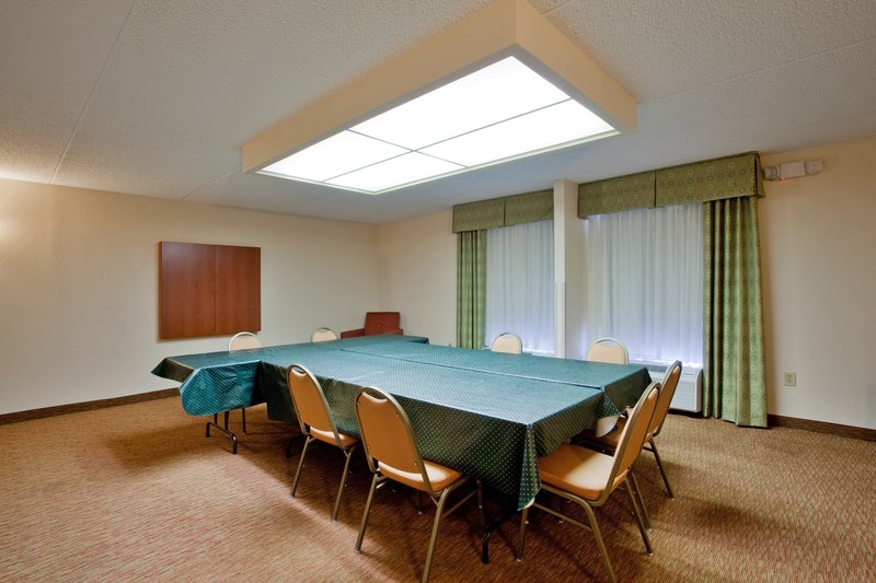 HOLIDAY INN EXPRESS - Danville, VA