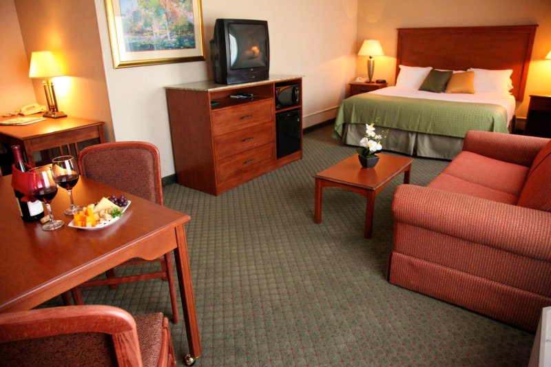 Holiday Inn Peoria-City Centre - Peoria, IL