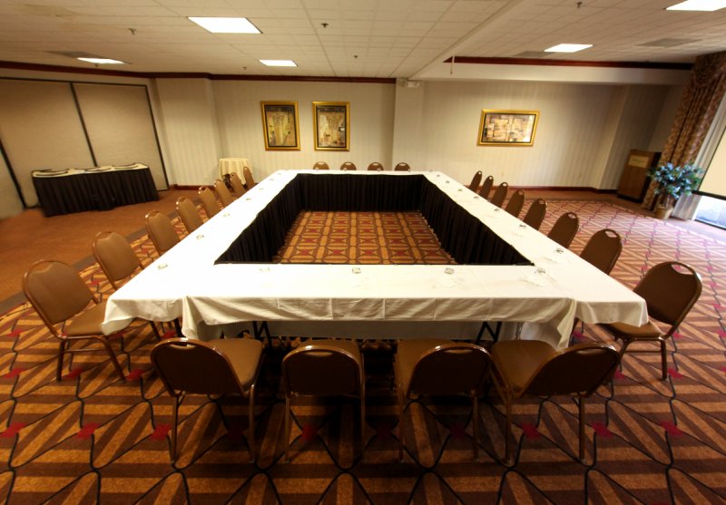Holiday Inn Peoria-City Centre - Peoria, IL