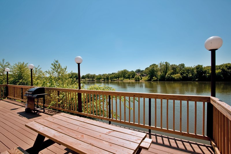 HOLIDAY INN EXPRESS - Danville, VA