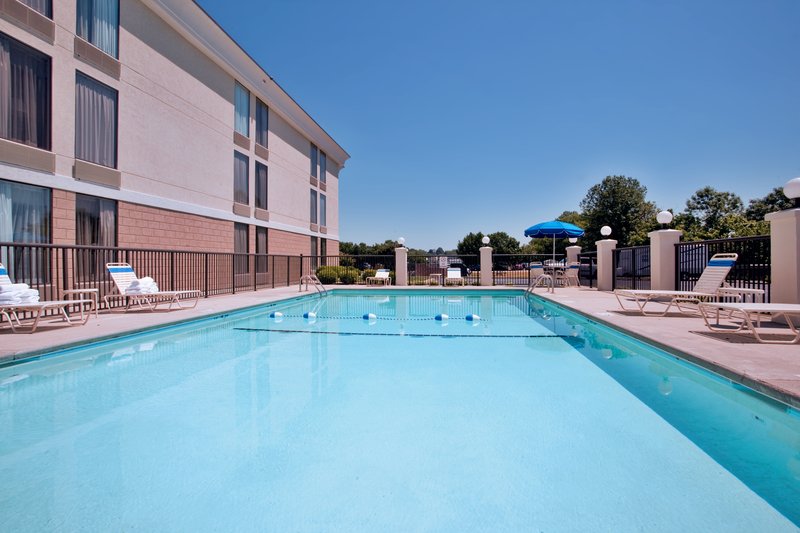 HOLIDAY INN EXPRESS - Danville, VA