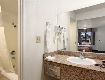 TRAVELODGE-CASINO/OUTLET MALL - Banning, CA