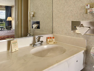 Days Inn Richmond Airport - Sandston, VA