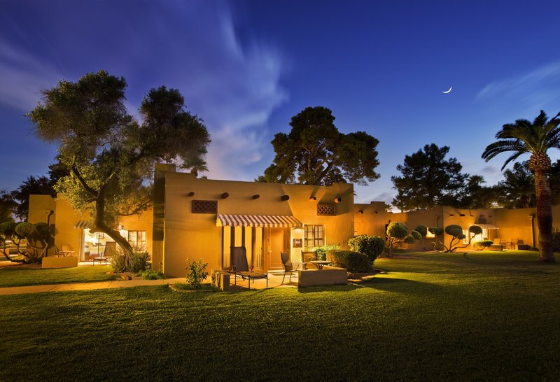 Red's Bar & Grill At The Wigwam Resort - Litchfield Park, AZ