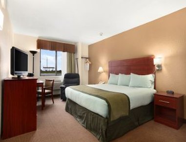 Baymont Inn & Suites Iowa City / Coralville - Coralville, IA