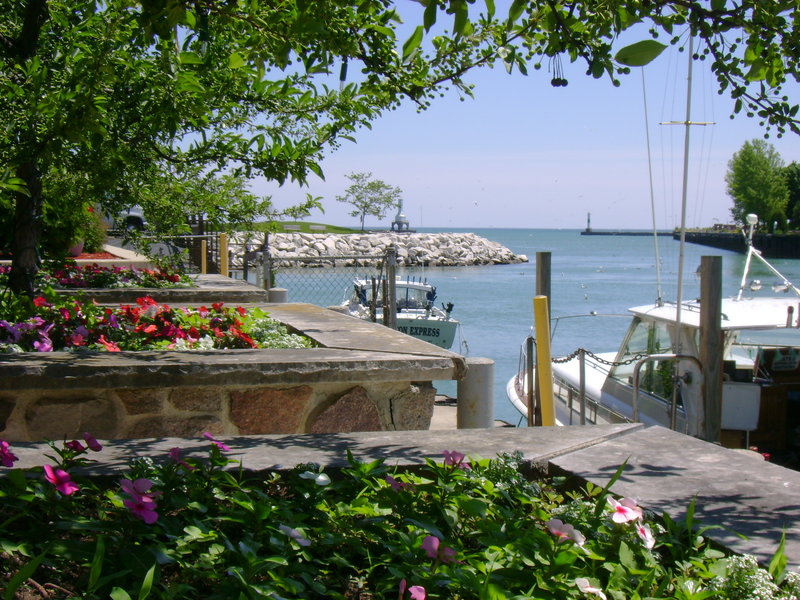 Holiday Inn HARBORVIEW - PORT WASHINGTON - Port Washington, WI