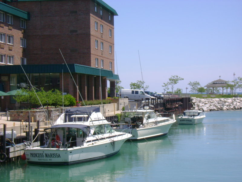 Holiday Inn HARBORVIEW - PORT WASHINGTON - Port Washington, WI