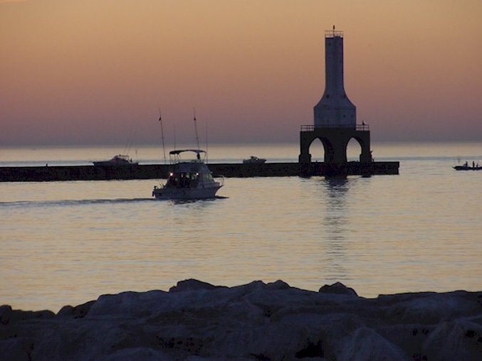 Holiday Inn HARBORVIEW - PORT WASHINGTON - Port Washington, WI