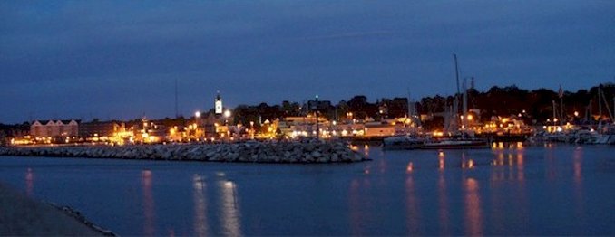 Holiday Inn HARBORVIEW - PORT WASHINGTON - Port Washington, WI