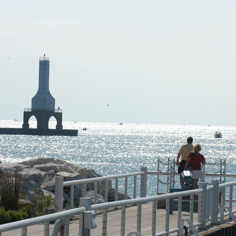 Holiday Inn HARBORVIEW - PORT WASHINGTON - Port Washington, WI
