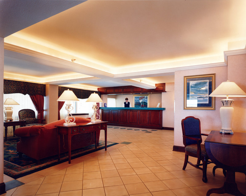 Holiday Inn HARBORVIEW - PORT WASHINGTON - Port Washington, WI