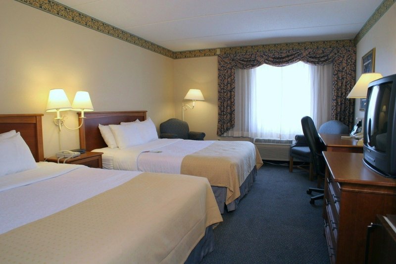 Holiday Inn HARBORVIEW - PORT WASHINGTON - Port Washington, WI