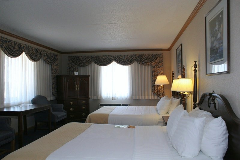 Holiday Inn HARBORVIEW - PORT WASHINGTON - Port Washington, WI