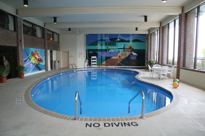 Holiday Inn HARBORVIEW - PORT WASHINGTON - Port Washington, WI