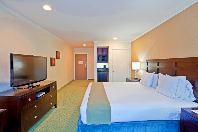 Holiday Inn Express & Suites PUYALLUP (TACOMA AREA) - Puyallup, WA