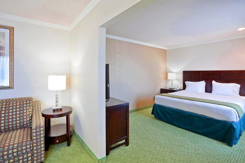 Holiday Inn Express - Puyallup, WA