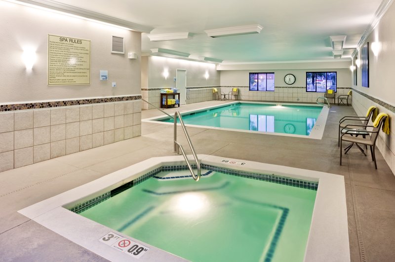 Holiday Inn Express - Puyallup, WA