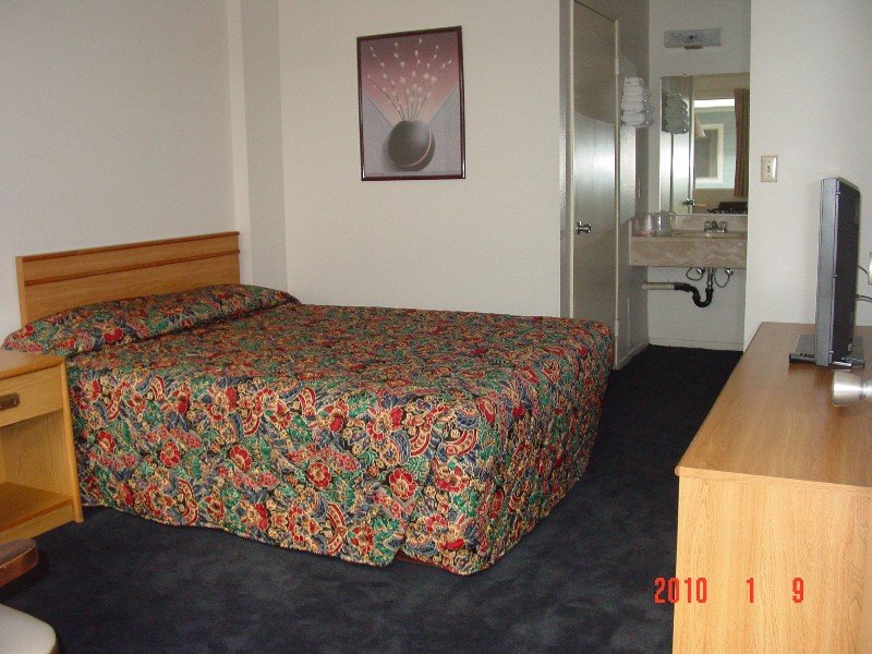 Good Nite Inn - Whittier, CA