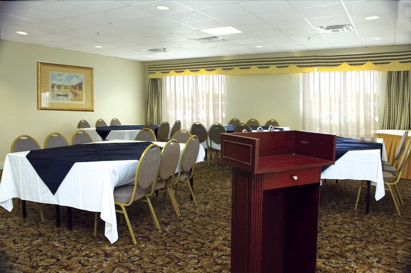 Holiday Inn Express & Suites COCOA - Cocoa, FL
