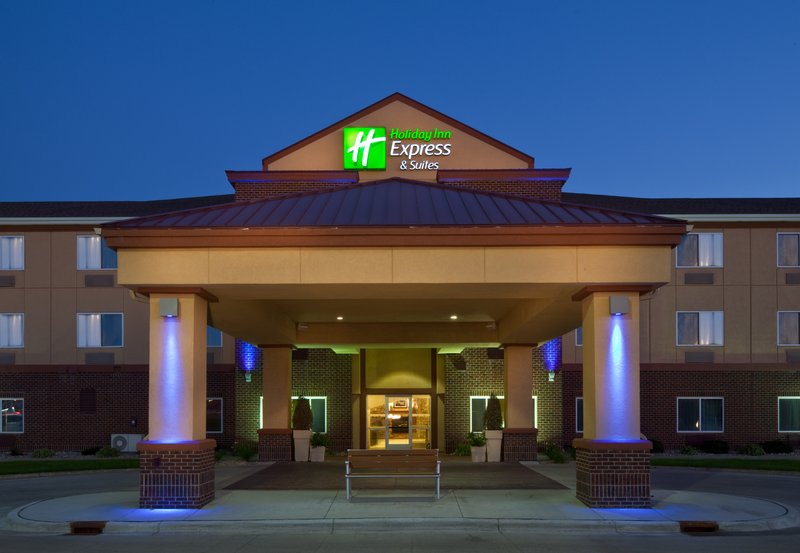 Holiday Inn Express & Suites ABERDEEN - Frederick, SD