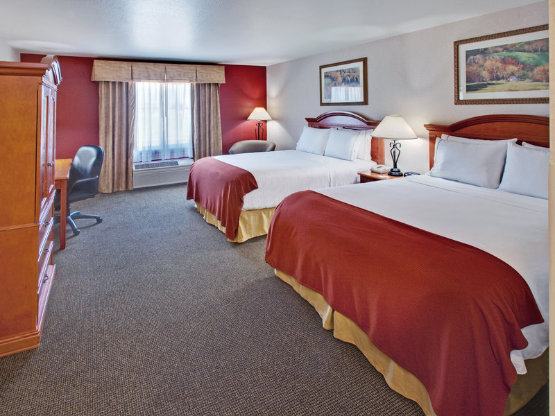 Holiday Inn Express & Suites ABERDEEN - Frederick, SD